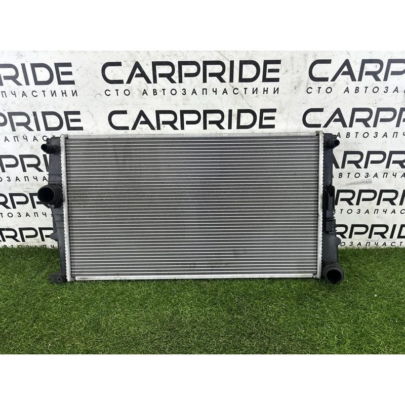 Радіатор охолодження (система охолодження) BMW 3-series F30 2015 2.0 17118672104