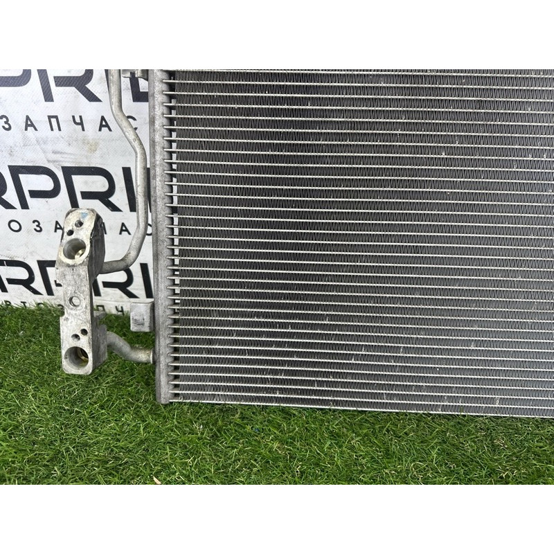 Радіатор кондиціонера (обігрів та кондиціювання.) BMW 3-series F30 2015 2.0 64506804722