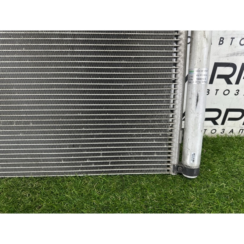Радіатор кондиціонера (обігрів та кондиціювання.) BMW 3-series F30 2015 2.0 64506804722