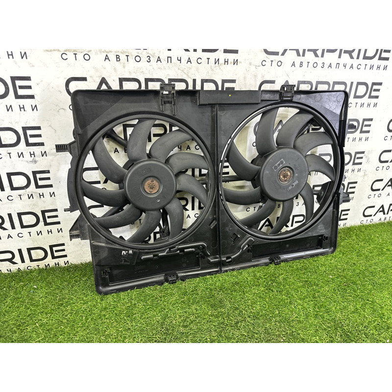 Вентилятор охлаждения радиатора (система охлаждения) AUDI Q5 8R 2010 3.2 CALB 8K0121207A