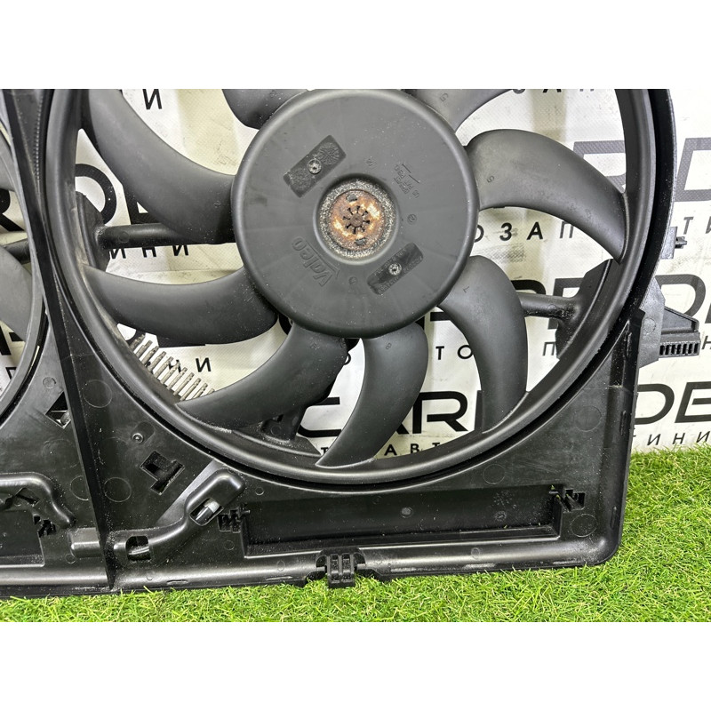 Вентилятор охлаждения радиатора (система охлаждения) AUDI Q5 8R 2010 3.2 CALB 8K0121207A