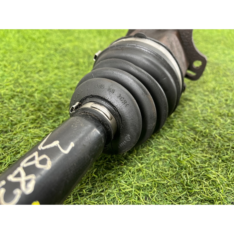 Привід (трансмісія) Audi A6 C6 4F0407272J