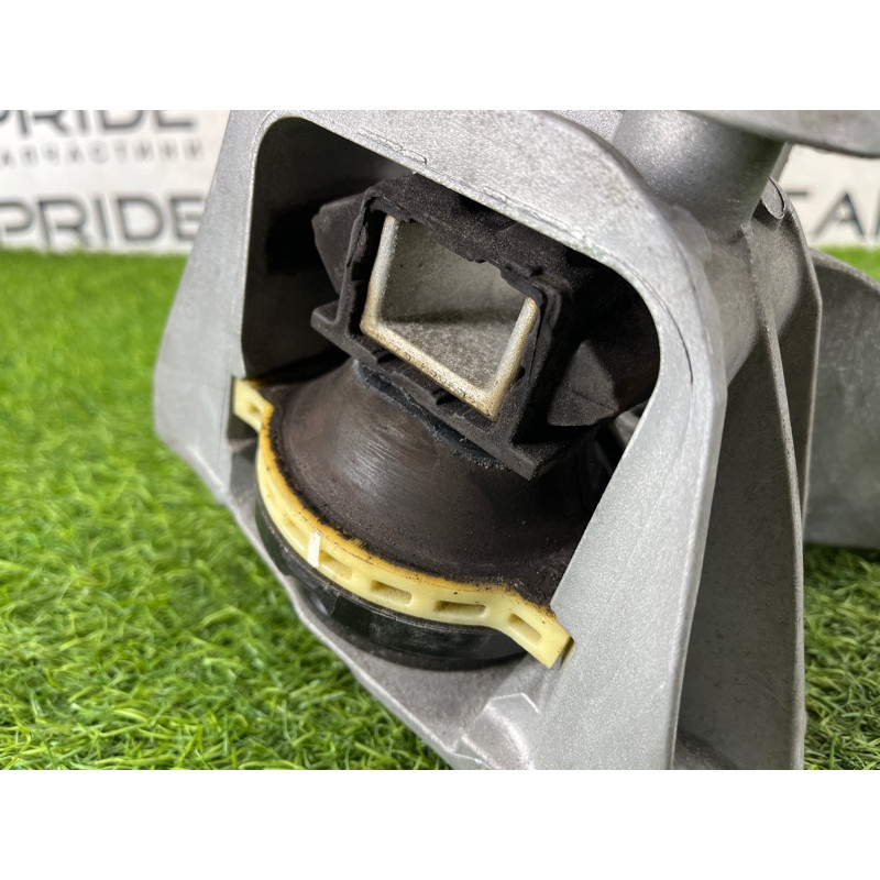 Подушка двигателя (двигатель и элементы) Nissan Rogue T33 2023 1.5 KR15DDT 112106RC0B