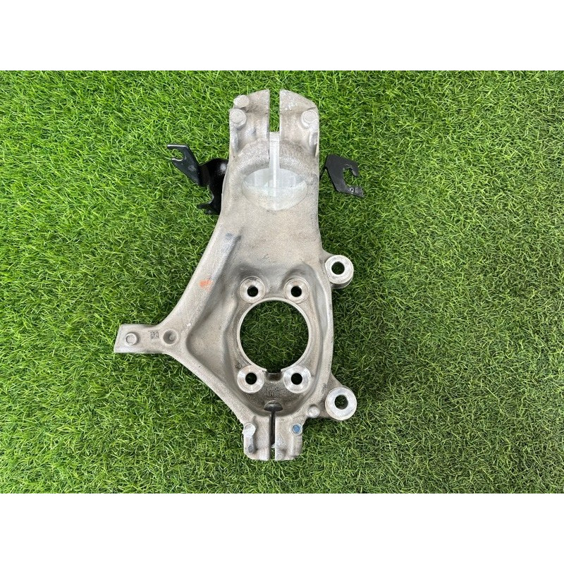 Поворотный кулак (подвеска) Nissan Rogue T33 2023 1.5 KR15DDT 400156RR0A