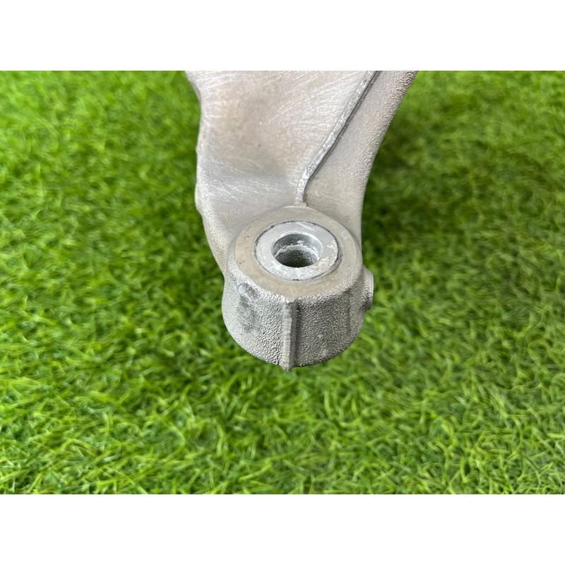 Поворотный кулак (подвеска) Nissan Rogue T33 2023 1.5 KR15DDT 400156RR0A