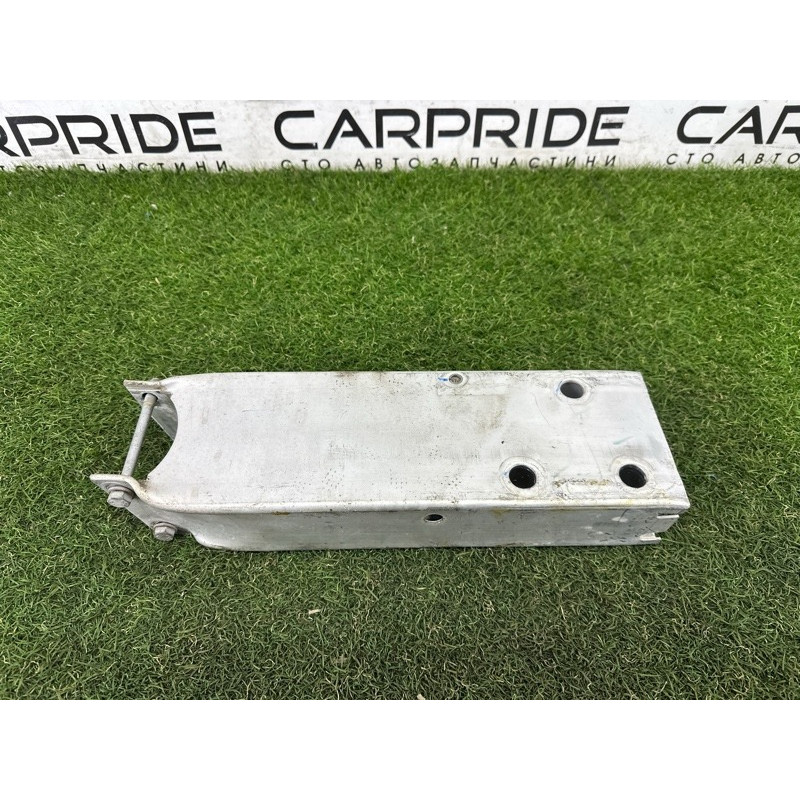 Кронштейн усилителя бампера (стекла и зеркала) BMW X3 F25 2012 3.0 51647274660