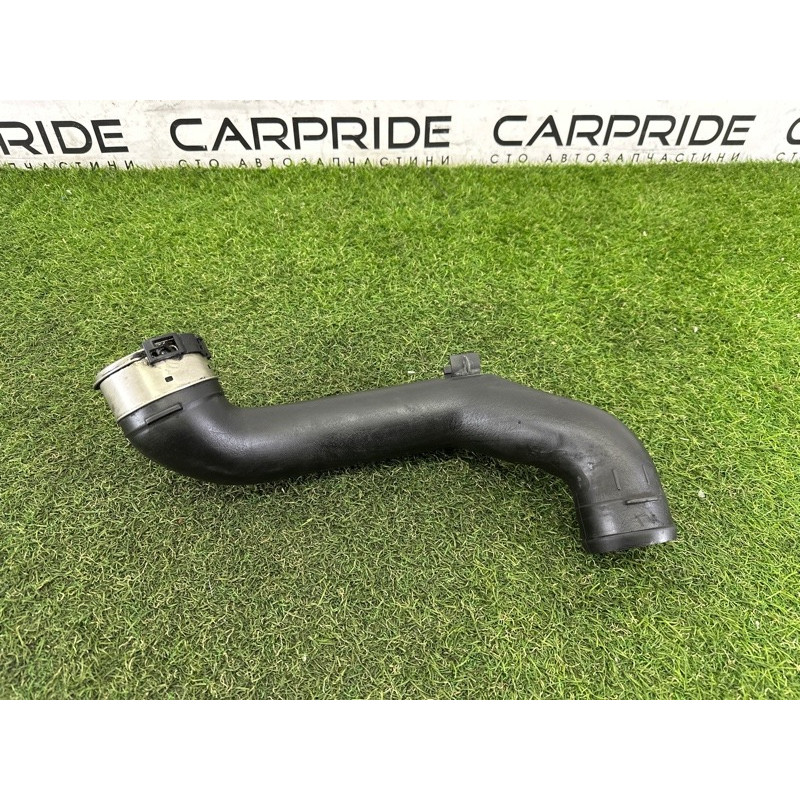 Патрубок интеркулера (двигатель и элементы) BMW 7-series F01 2011 3.0 N54 13717582314