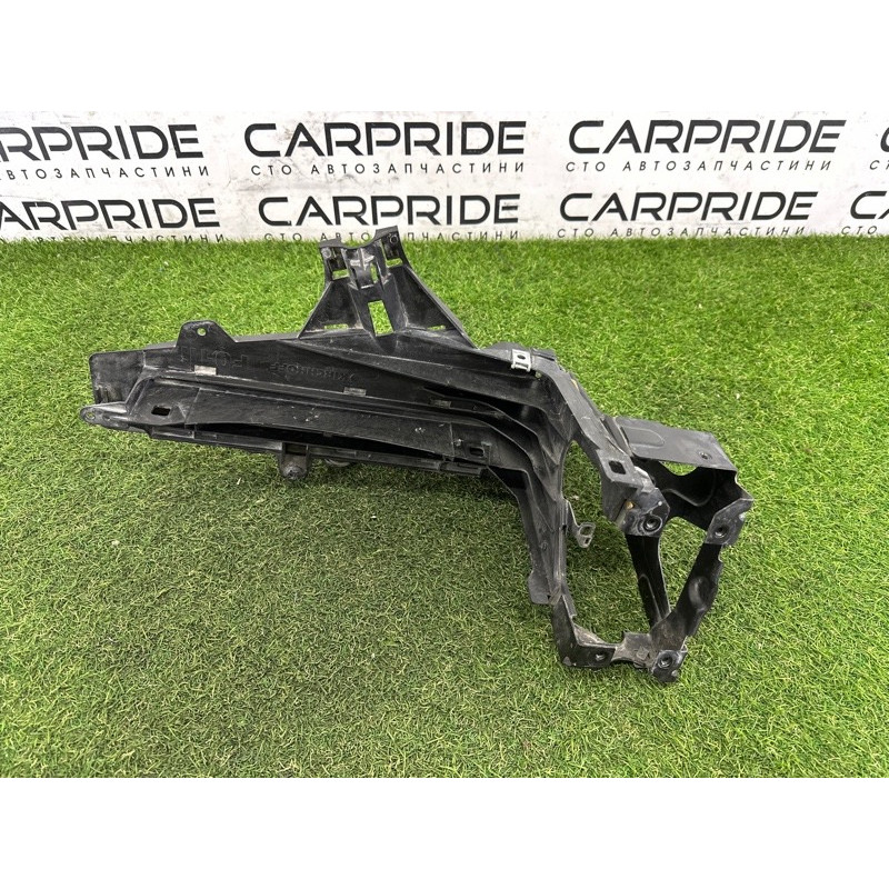 Кронштейн фары (кузов и элементы) BMW 7-series F01 2011 3.0 N54 51647184159