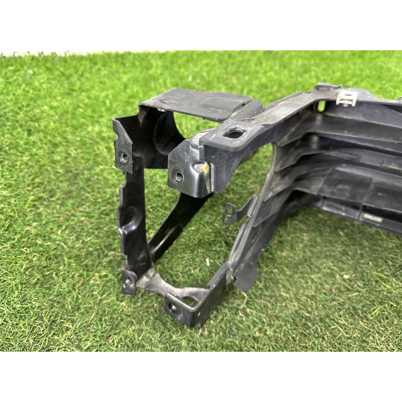 Кронштейн фары (кузов и элементы) BMW 7-series F01 2011 3.0 N54 51647184160