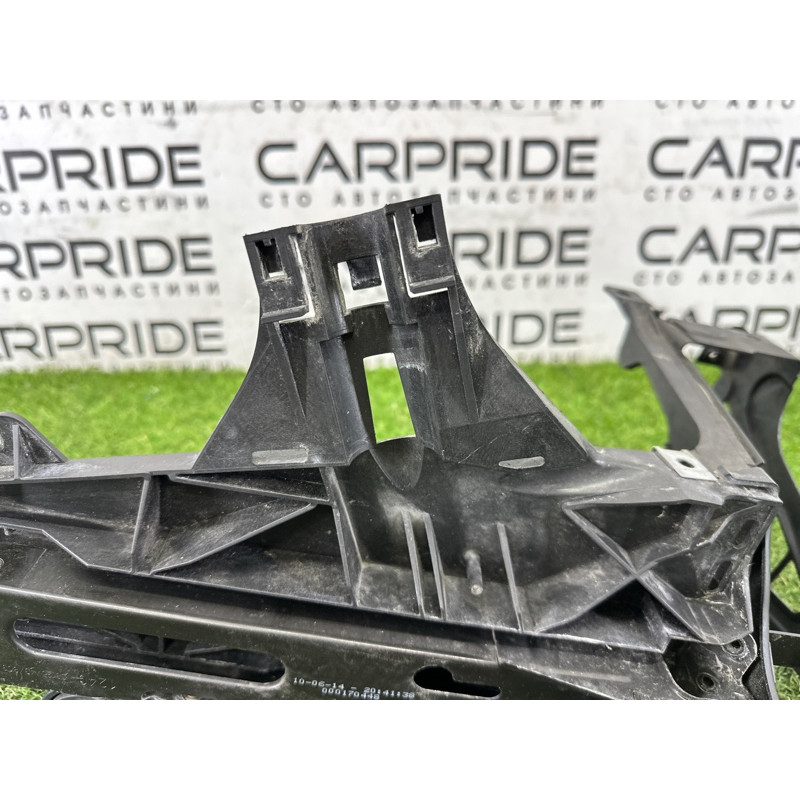 Кронштейн фары (кузов и элементы) BMW 7-series F01 2011 3.0 N54 51647184160