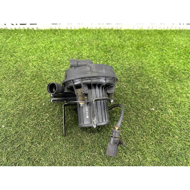 Насос вторичного воздуха (выпускная система) AUDI Q5 8R 2010 3.2 CALB 079959231