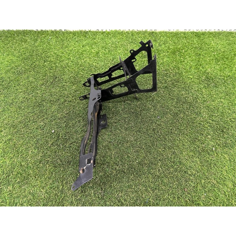 Кронштейн фары (кузов и элементы) BMW 3-series F30 2015 2.0 51647245792