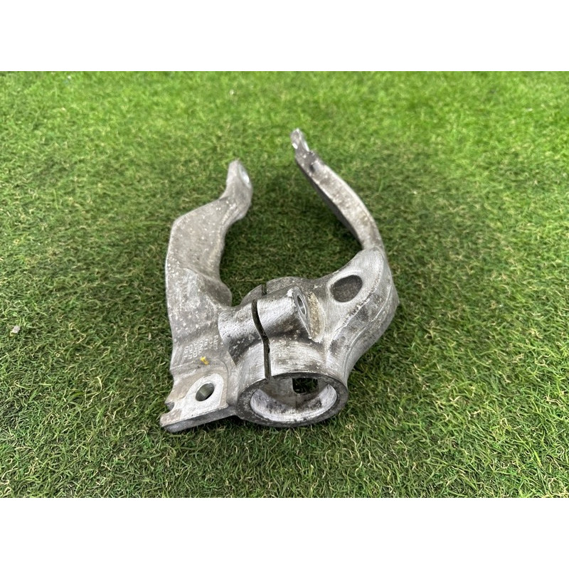 Вилка амортизатора (подвеска) LAND ROVER RANGE ROVER Sport L494 2016 3.0 Diesel LR105282