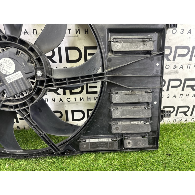 Вентилятор охлаждения радиатора (система охлаждения) AUDI A3 8V 2016 1.8 CNSB 5Q0121203CB