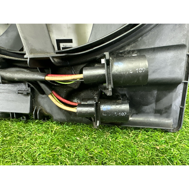 Вентилятор охлаждения радиатора (система охлаждения) AUDI A8 D4 2011 4.2 CDRA 4H0121207C