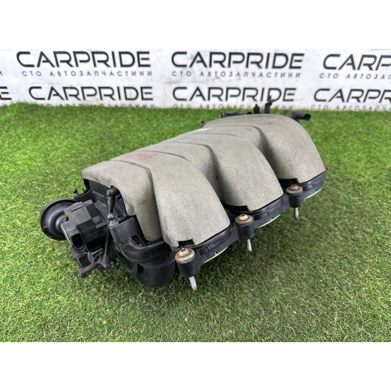 Коллектор впускной (впускная система) AUDI Q5 8R 2010 3.2 CALB 06E133210M