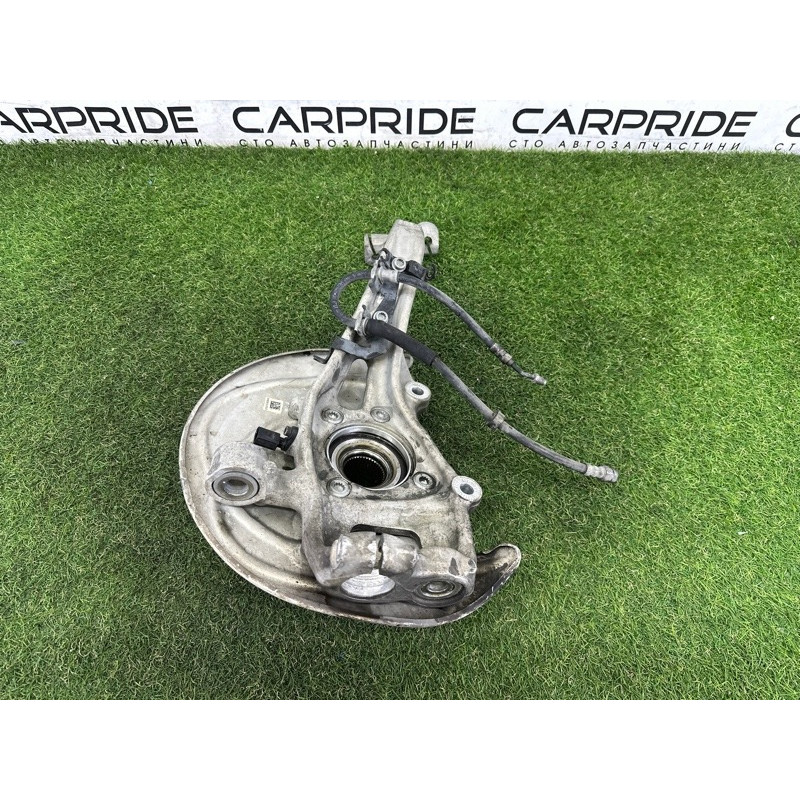 Поворотный кулак (подвеска) AUDI A4 B9 2018 2.0 DBPA 8W0407254F