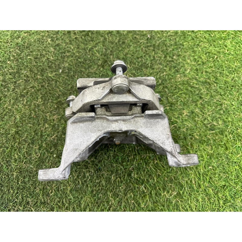 Подушка КПП (трансмиссия) AUDI A4 B8 2010 2.0 CAEB 8K0399151BD