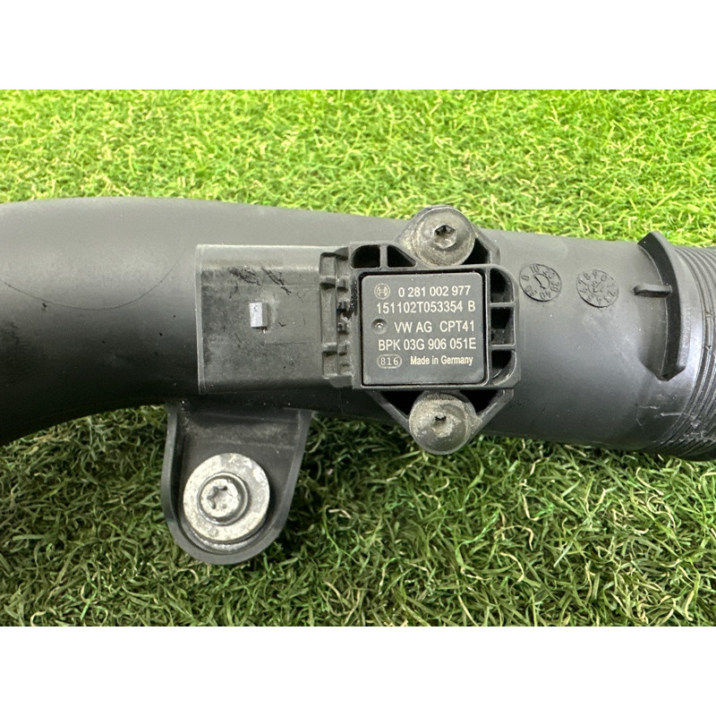 Патрубок интеркулера (двигатель и элементы) AUDI A3 8V 2016 1.8 CNSB 5Q0145770B