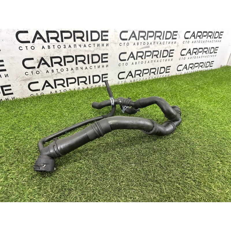 Патрубок (система охлаждения) AUDI A3 8V 2016 1.8 CNSB 5Q0122101FJ