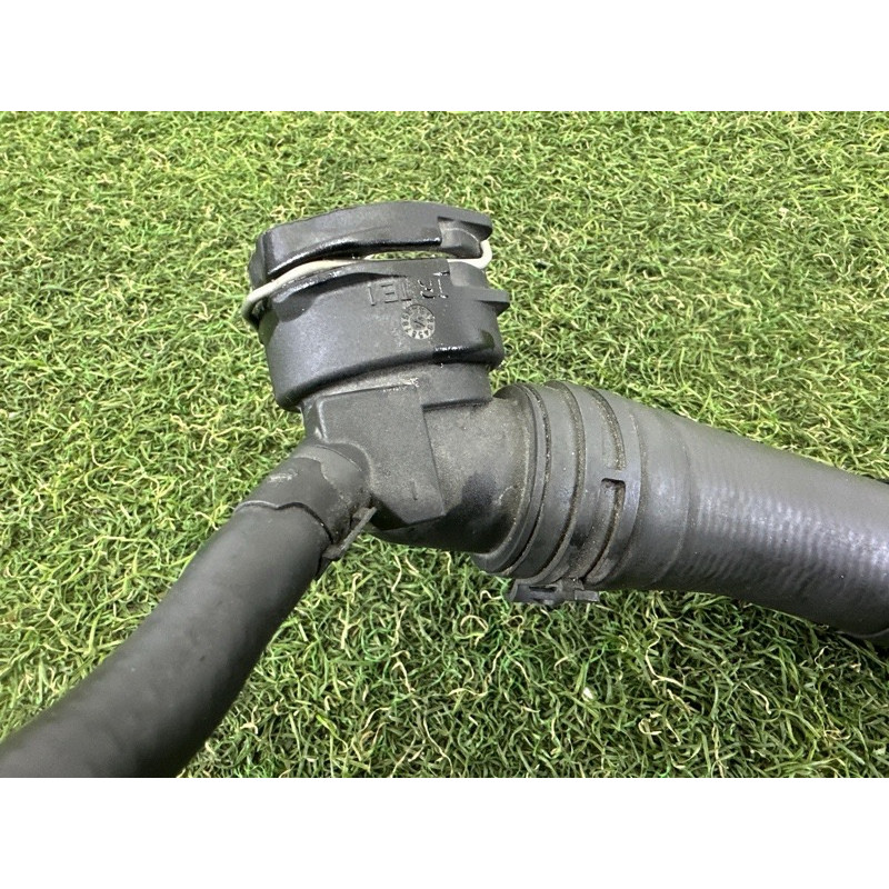 Патрубок (система охлаждения) AUDI A3 8V 2016 1.8 CNSB 5Q0122101FJ