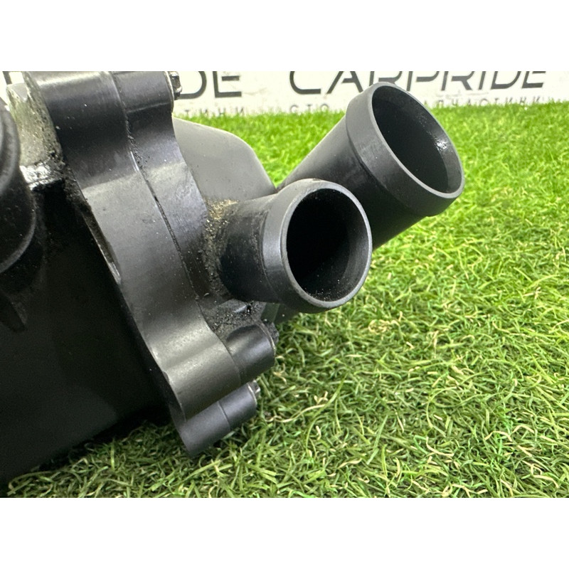 Корпус термостата с помпой (система охлаждения) AUDI A8 D4 2011 4.2 CDRA 079121013P