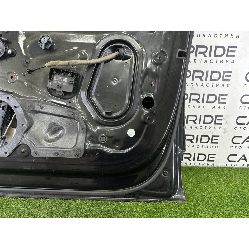 Дверь (наружные элементы кузова) AUDI Q7 4M 2017 3.0 CREC 4M0831052F