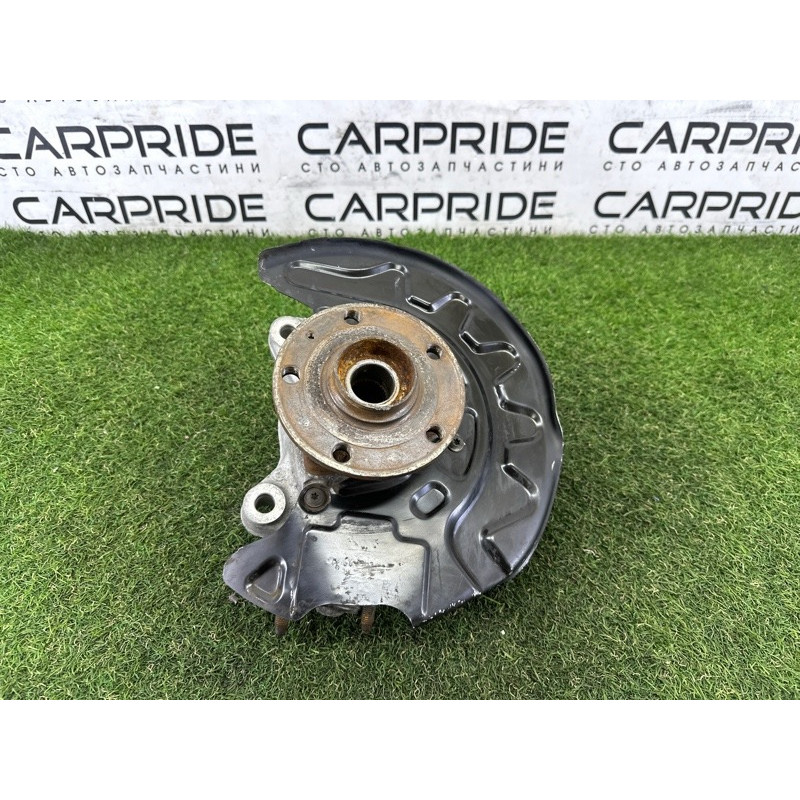 Поворотный кулак (подвеска) AUDI A3 8V 2016 1.8 CNSB 5Q0407253A