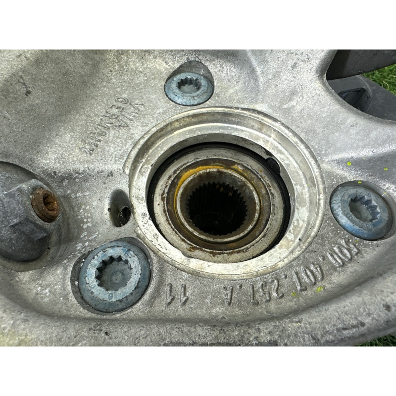 Поворотный кулак (подвеска) AUDI A3 8V 2016 1.8 CNSB 5Q0407253A