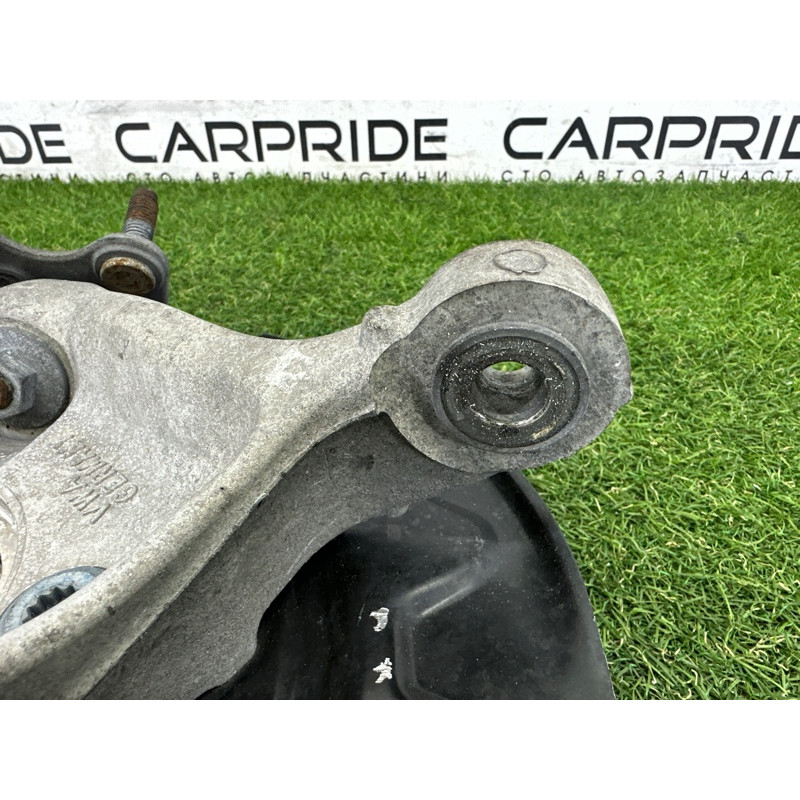 Поворотный кулак (подвеска) AUDI A3 8V 2016 1.8 CNSB 5Q0407253A