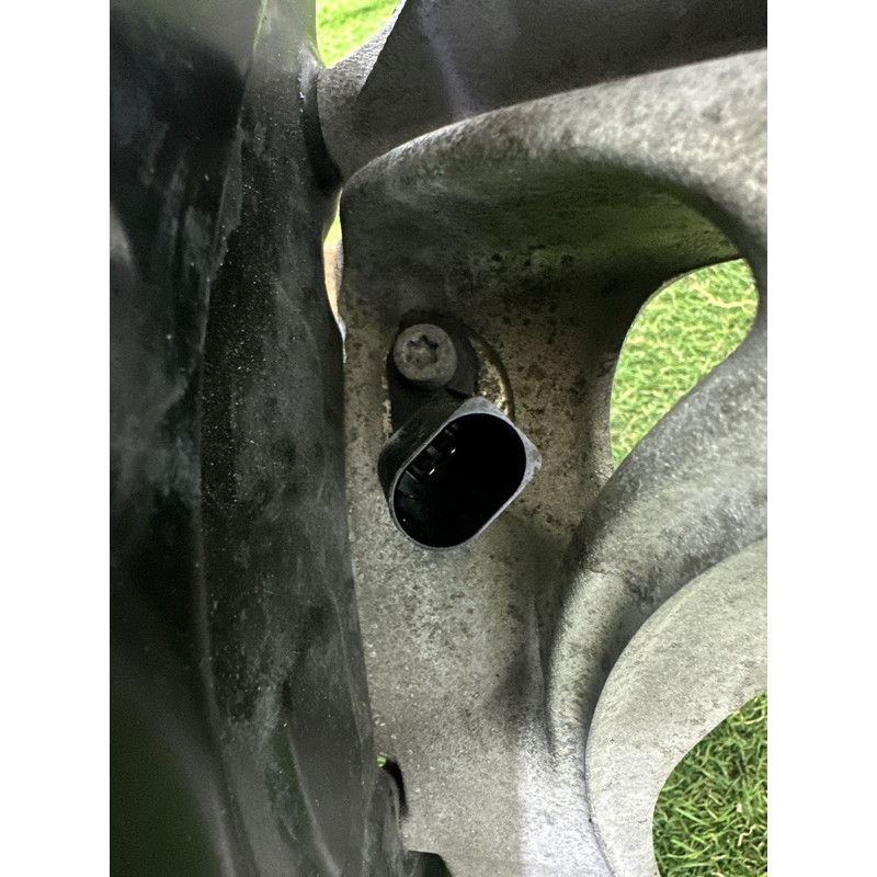 Поворотный кулак (подвеска) AUDI A3 8V 2016 1.8 CNSB 5Q0407253A