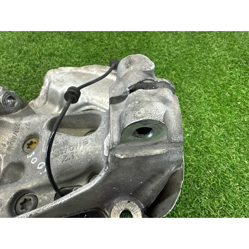 Поворотний кулак (підвіска) BMW 3-series F30 2015 2.0 31216792288