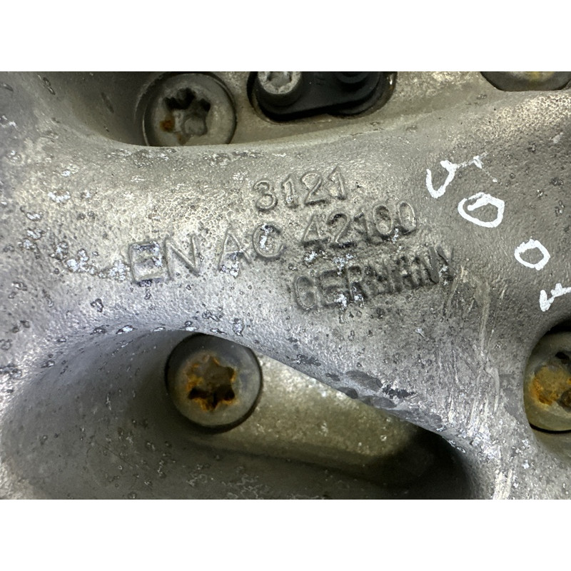 Поворотний кулак (підвіска) BMW 3-series F30 2015 2.0 31216792288