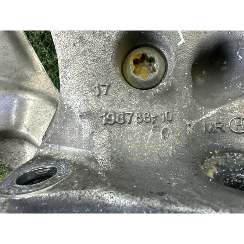 Поворотний кулак (підвіска) BMW 3-series F30 2015 2.0 31216792288