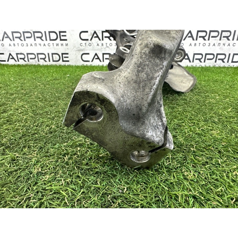 Поворотный кулак (подвеска) AUDI A4 B8 2010 2.0 CAEB 8K0407254AB