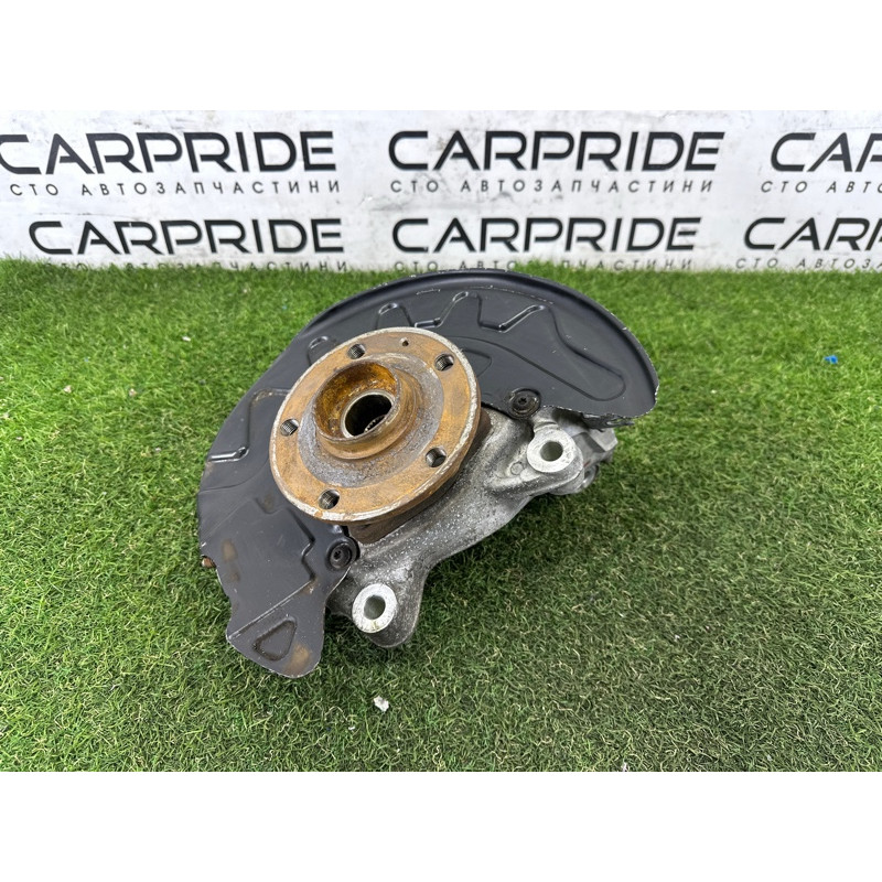 Поворотный кулак (подвеска) AUDI A3 8V 2016 1.8 CNSB 5Q0407254A