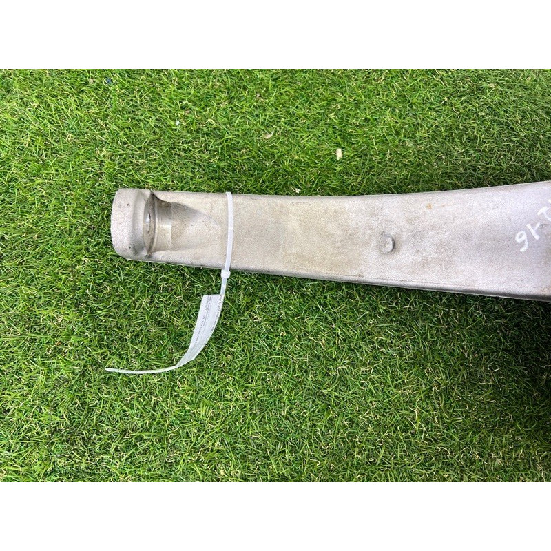 Поворотный кулак (подвеска) Jeep Grand Cherokee WK2 2018 3.6 4877659AD