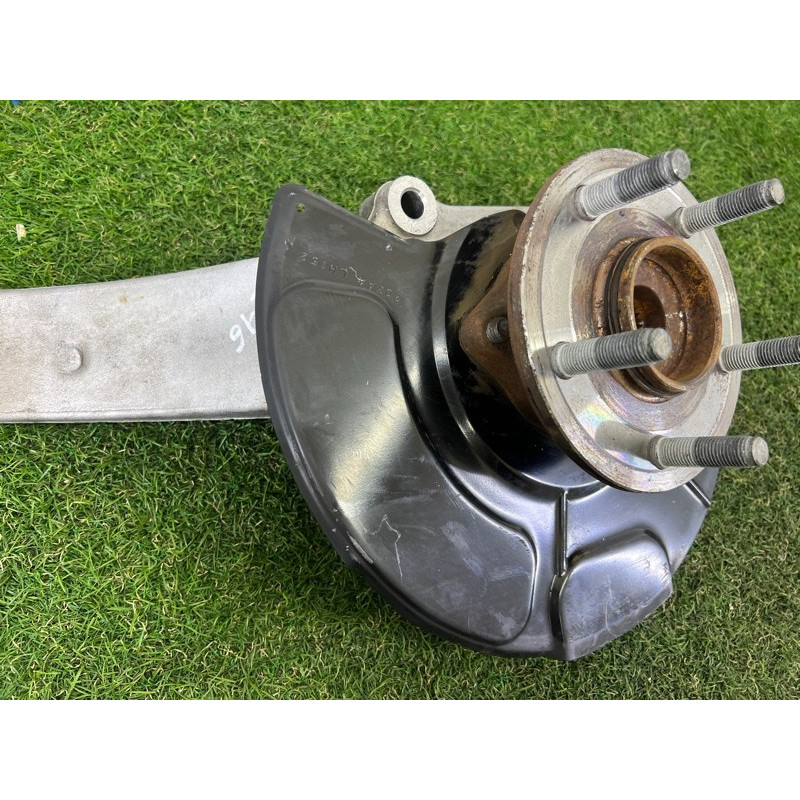 Поворотный кулак (подвеска) Jeep Grand Cherokee WK2 2018 3.6 4877659AD