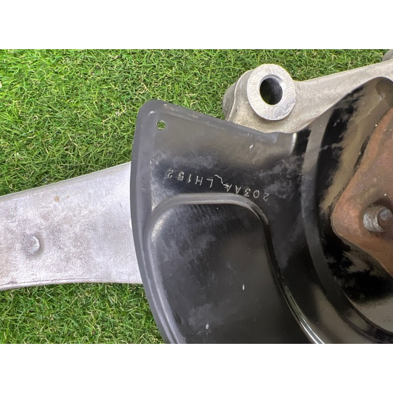 Поворотный кулак (подвеска) Jeep Grand Cherokee WK2 2018 3.6 4877659AD