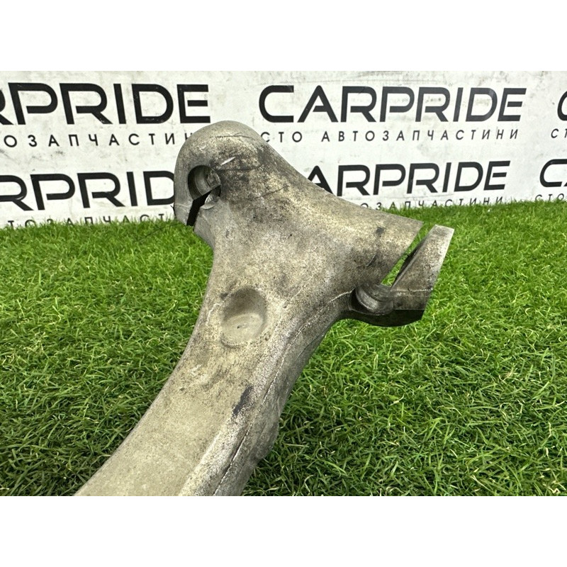 Поворотный кулак (подвеска) AUDI A4 B9 2018 2.0 DBPA 8W0407253F