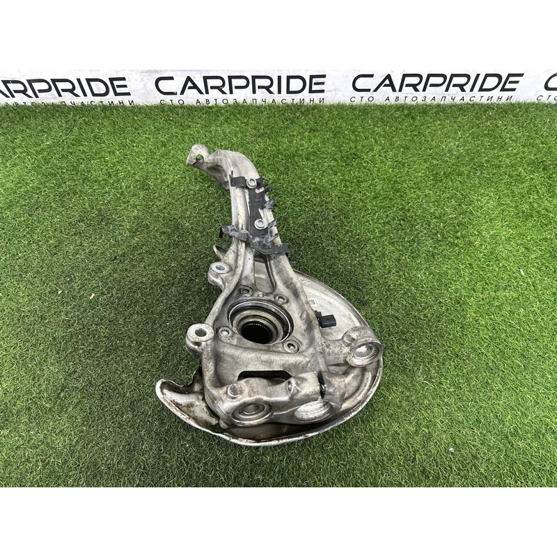 Поворотный кулак (подвеска) AUDI A4 B9 2018 2.0 DBPA 8W0407253F