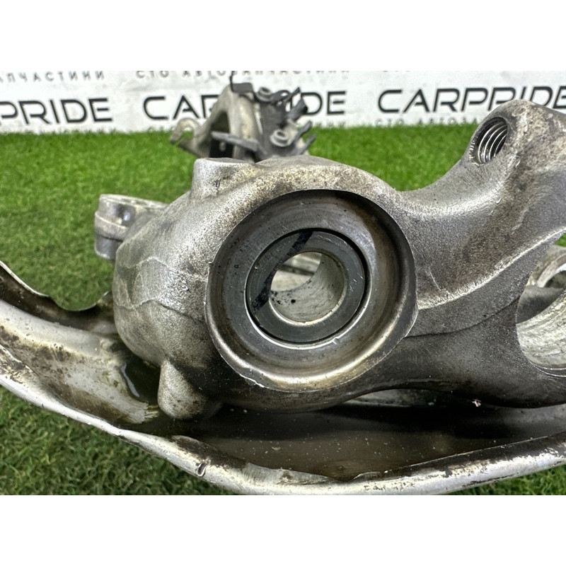 Поворотный кулак (подвеска) AUDI A4 B9 2018 2.0 DBPA 8W0407253F