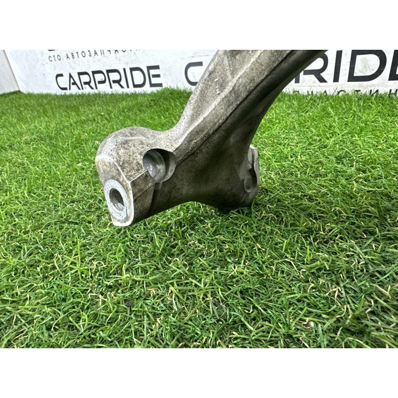 Поворотный кулак (подвеска) AUDI A4 B9 2018 2.0 DBPA 8W0407253F