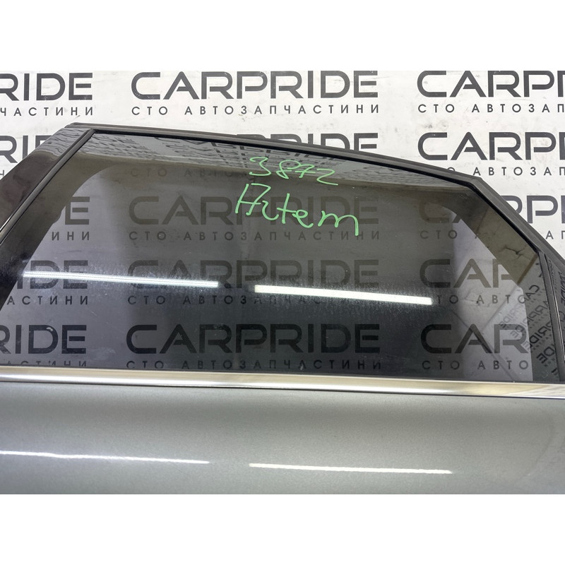 Дверь (наружные элементы кузова) AUDI A4 B8 2010 2.0 CAEB 8K5833051D