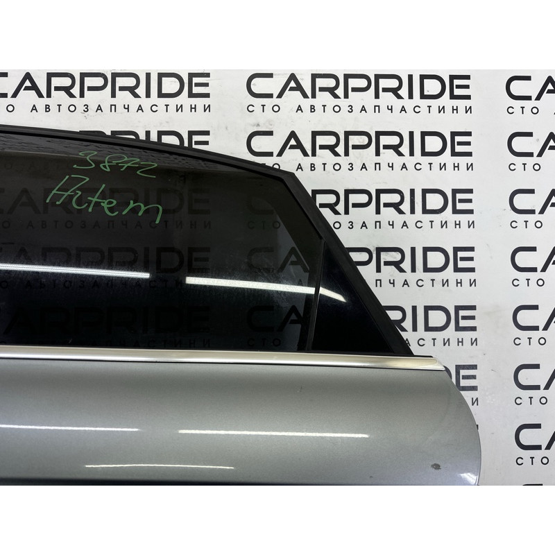 Дверь (наружные элементы кузова) AUDI A4 B8 2010 2.0 CAEB 8K5833051D