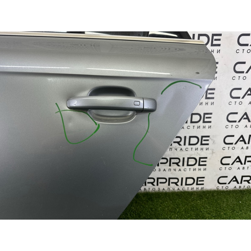 Дверь (наружные элементы кузова) AUDI A4 B8 2010 2.0 CAEB 8K5833051D