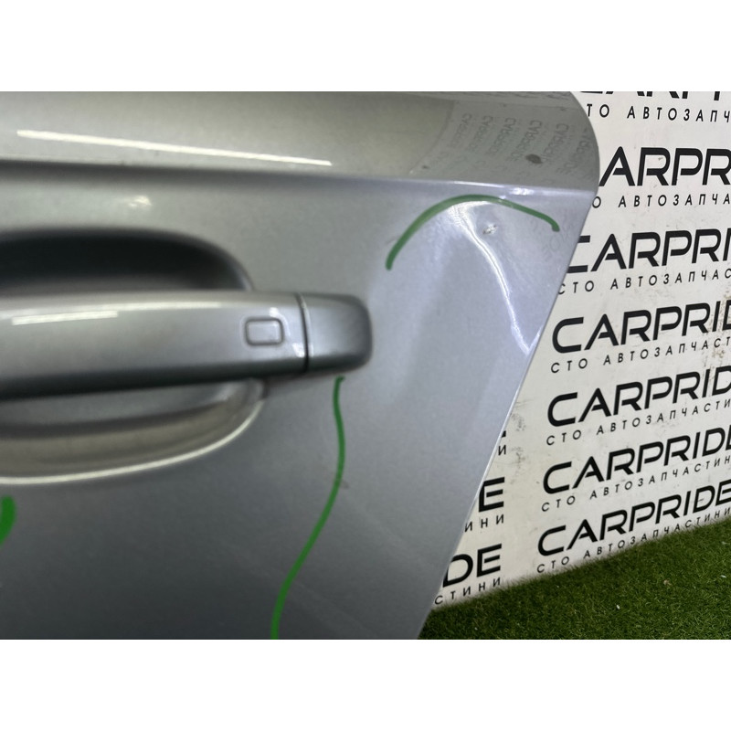 Дверь (наружные элементы кузова) AUDI A4 B8 2010 2.0 CAEB 8K5833051D
