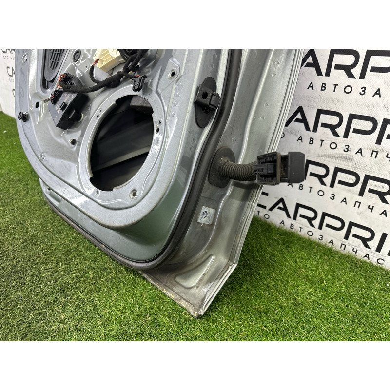 Дверь (наружные элементы кузова) AUDI A4 B8 2010 2.0 CAEB 8K5833051D