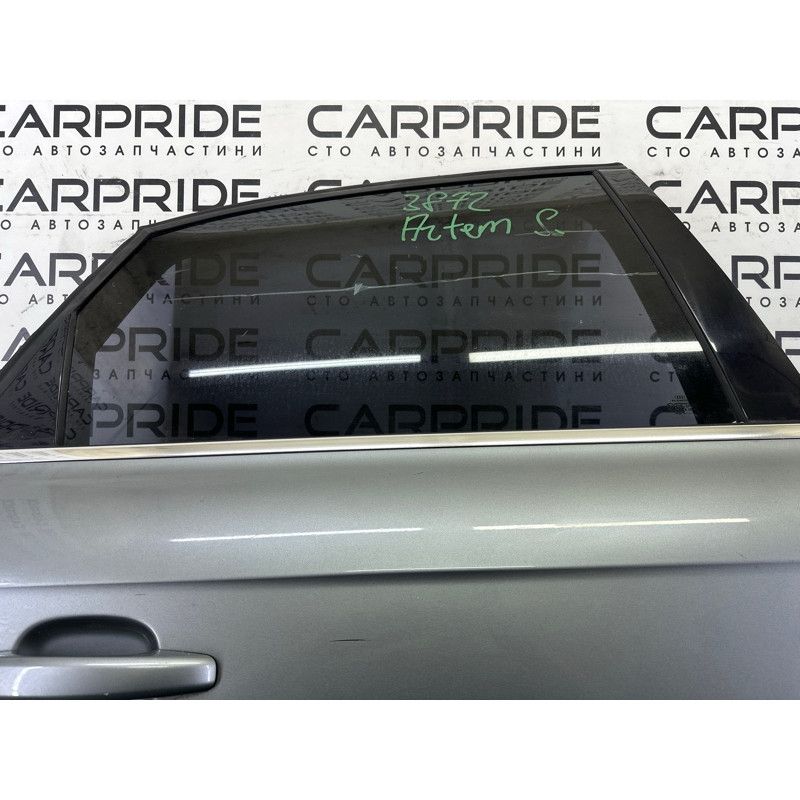 Дверь (наружные элементы кузова) AUDI A4 B8 2010 2.0 CAEB 8K5833052D