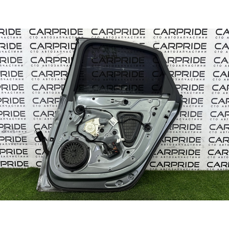 Дверь (наружные элементы кузова) AUDI A4 B8 2010 2.0 CAEB 8K5833052D